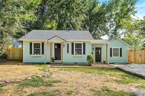 620 W Pine St, Rogers, AR 72756