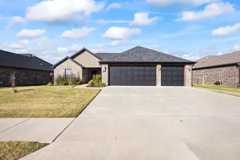 419 Brooke St, Springdale, AR 72762