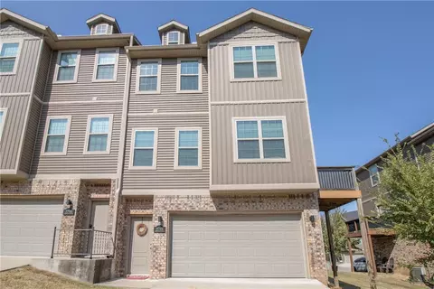 2788 W Cottonwillow Way, Fayetteville, AR 72704