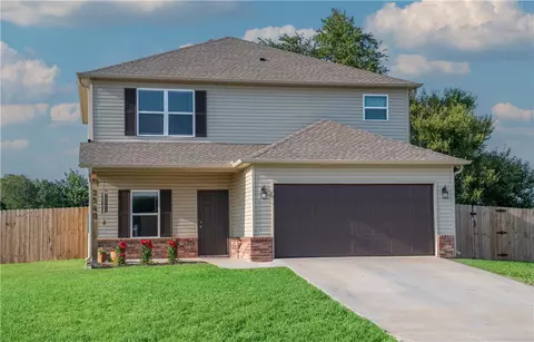2540 Biddie St, Pea Ridge, AR 72751
