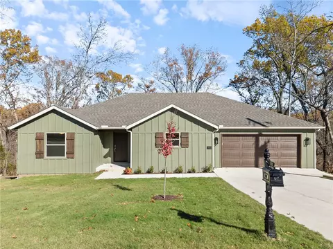 41 Shetland Dr, Bella Vista, AR 72715