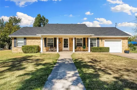 228 Van Dorn St, Pea Ridge, AR 72751
