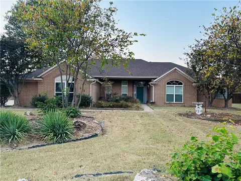 5 Oak Ridge Ln, Bentonville, AR 72712