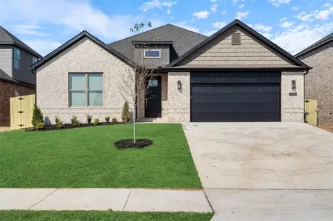 7200 SW Basswood Ave, Bentonville, AR 72712