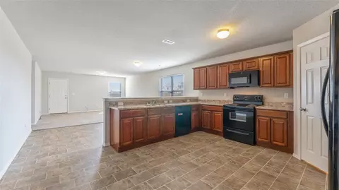 Kitchen - 7883 Bridgegate Ave, Springdale, AR 72762 photo 1 of 1