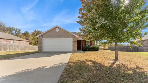 7883 Bridgegate Ave, Springdale, AR 72762