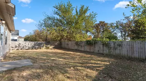 Exterior - 7733 Bridgegate Ave, Springdale, AR 72762 photo 3 of 4