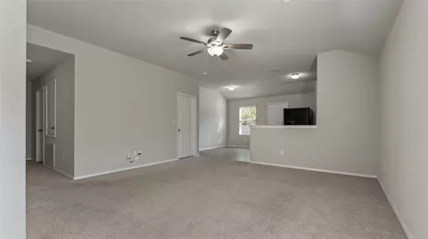 Living - 7733 Bridgegate Ave, Springdale, AR 72762 photo 1 of 3