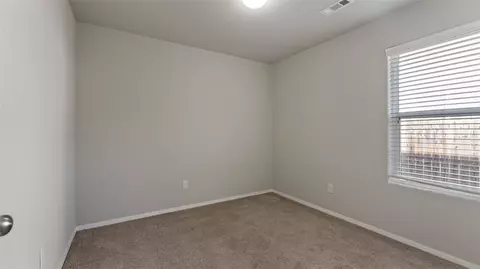 Bedroom - 7733 Bridgegate Ave, Springdale, AR 72762 photo 3 of 3