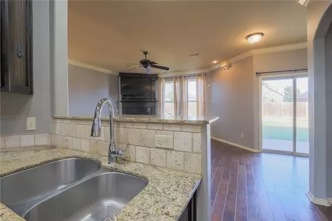 4635 Augustine Dr, Springdale, AR 72762 photo 11