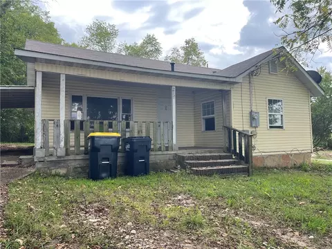 217 Chestnut St, Harrison, AR 72601