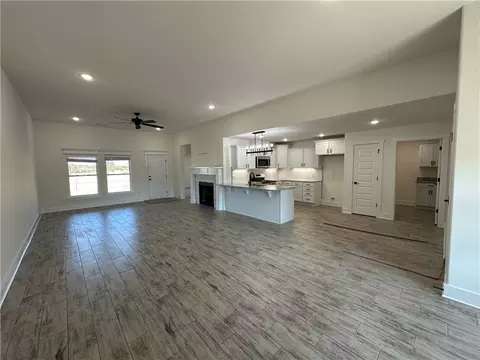Living - 310 Palm St, Centerton, AR 72719 photo 1 of 1