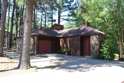 81 Kincardine Dr, Bella Vista, AR 72715