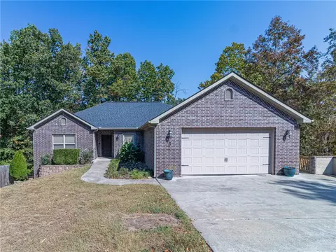 3 Allendale Dr, Bella Vista, AR 72714