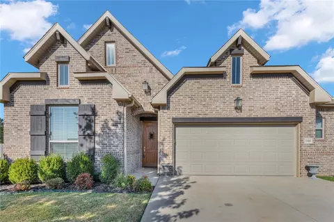 1360 Westwood Cir, Cave Springs, AR 72718