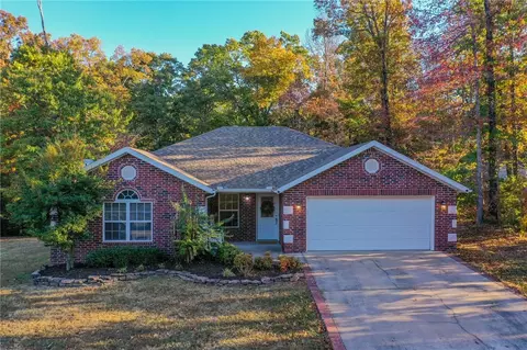 4 Warton Ln, Bella Vista, AR 72714