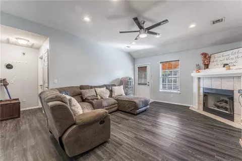 1061 Bliss St, Centerton, AR 72719 photo 5