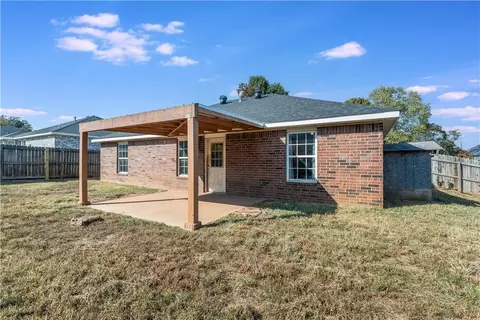 1061 Bliss St, Centerton, AR 72719 photo 3