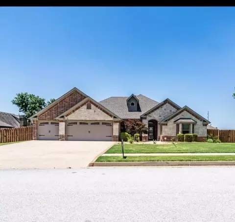2700 SW Brancliff Rd, Bentonville, AR 72712