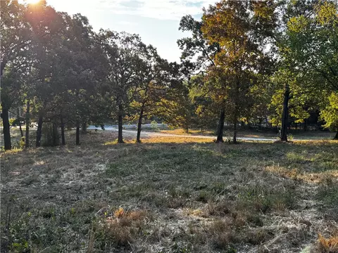 293 S Happy Hollow Rd, Fayetteville, AR 72701