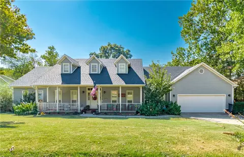 5205 Bryant Pl, Springdale, AR 72764