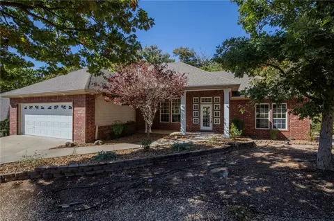 6 Barlby Ln, Bella Vista, AR 72714