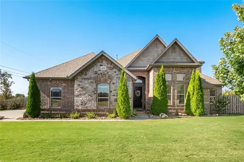 800 Valley Ln, Springdale, AR 72762