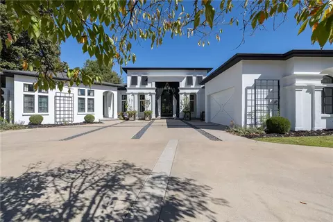 4535 Clear Creek Blvd, Fayetteville, AR 72704