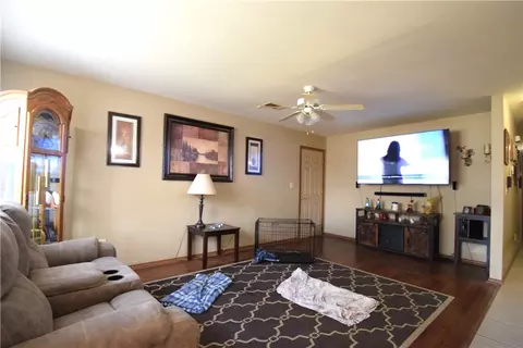 Living - 416 E 418 E Asher Ct, Rogers, AR 72758 photo 2 of 5