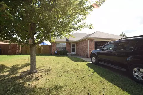 Exterior - 416 E 418 E Asher Ct, Rogers, AR 72758 photo 2 of 6