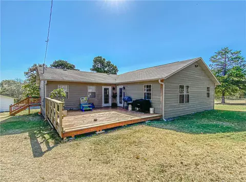 Exterior - 2122 Cedar Rd, Harrison, AR 72601 photo 4 of 13