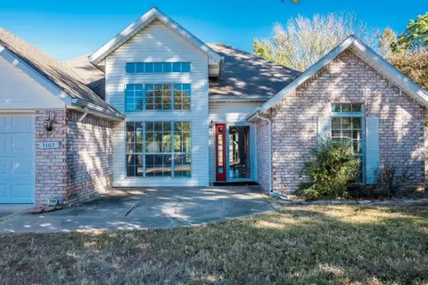 1107 E Green Acres Dr, Rogers, AR 72758