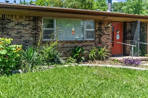 Exterior - 705 E Sumac St, Rogers, AR 72756 photo 2 of 6