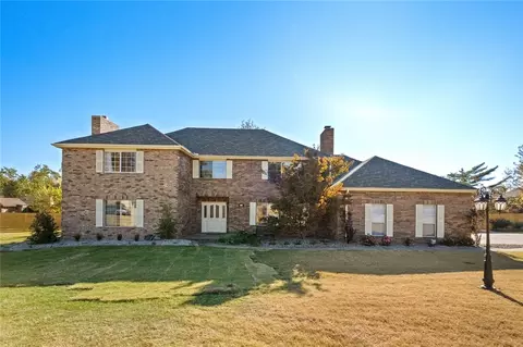 1305 S Countrywood Pl, Rogers, AR 72758