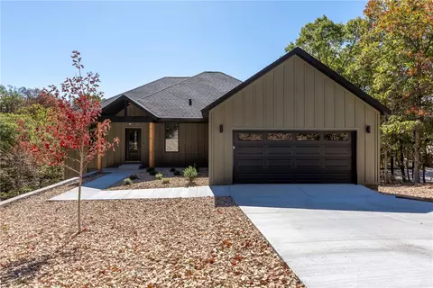 50 Caithness Dr, Bella Vista, AR 72715