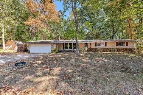 7 Radcliffe Dr, Bella Vista, AR 72714
