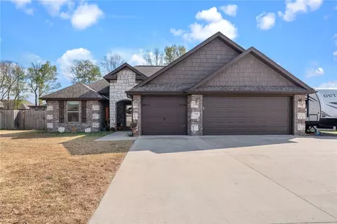 705 Sedgwick Dr, Prairie Grove, AR 72753