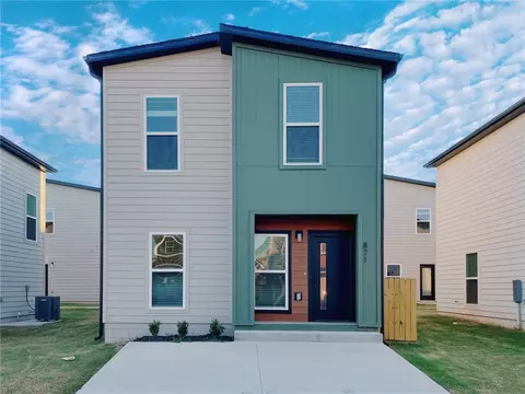 871 Massachusetts Ave, Bentonville, AR 72713