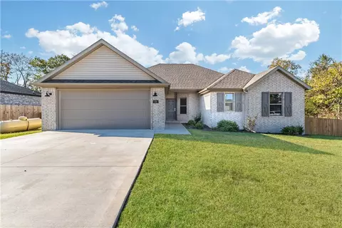 75 Perth Dr, Bella Vista, AR 72715