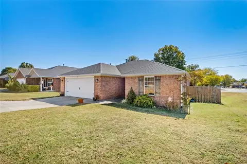 714 Olivia Ln, Centerton, AR 72719