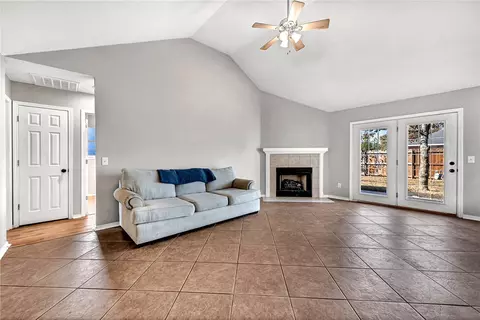 431 Woods Dr, Centerton, AR 72719 photo 3