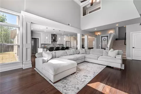 Living - 7115 Devonshire Ave, Springdale, AR 72762 photo 2 of 2
