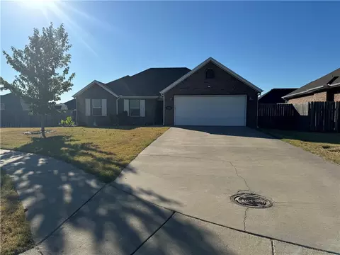 7369 Drury Ave, Springdale, AR 72762