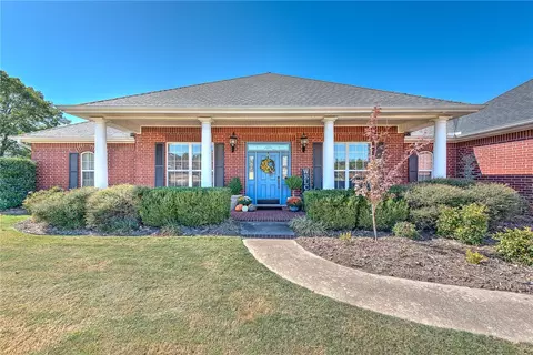 2389 Marylane Dr, Rogers, AR 72756