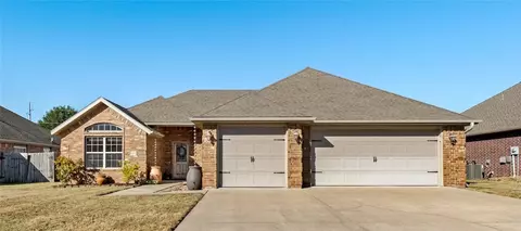 10879 Foxglove Ln, Prairie Grove, AR 72753