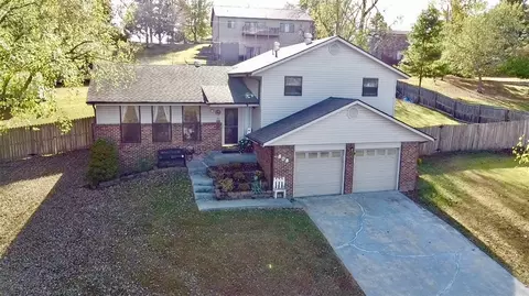 808 Smith Dr, Harrison, AR 72601 photo 1