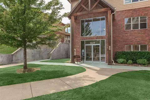 2619 N Quality Ln, Fayetteville, AR 72703