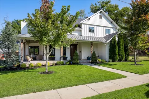 410 NW 6th St, Bentonville, AR 72712