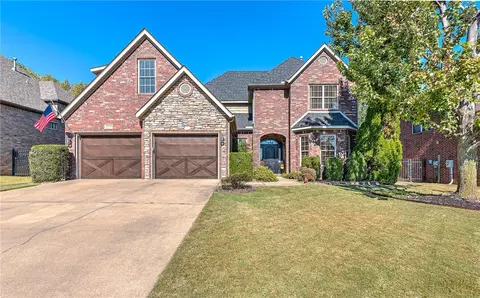 6513 W Stone Lake Dr, Rogers, AR 72758