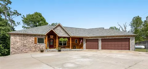 8662 Woods Rd, Rogers, AR 72756